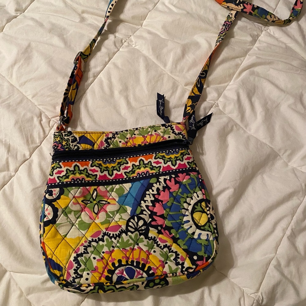 Vera Bradley crossover purse